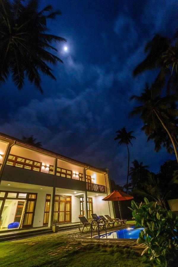 360 Surf Weligama Bay Hotell Exteriör bild