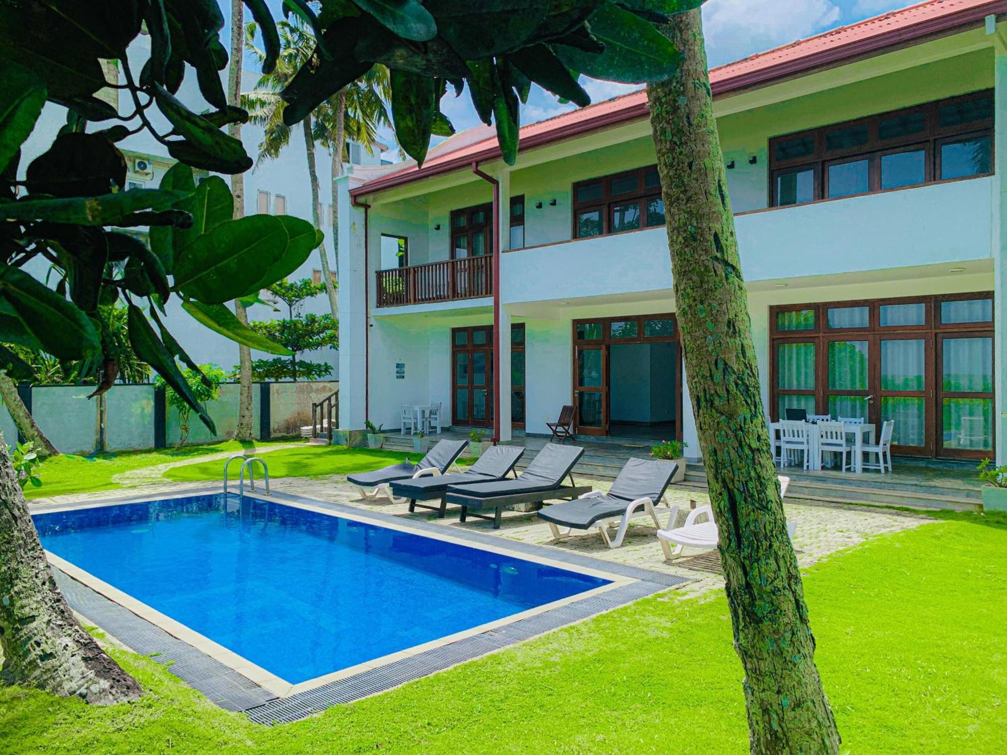 360 Surf Weligama Bay Hotell Exteriör bild