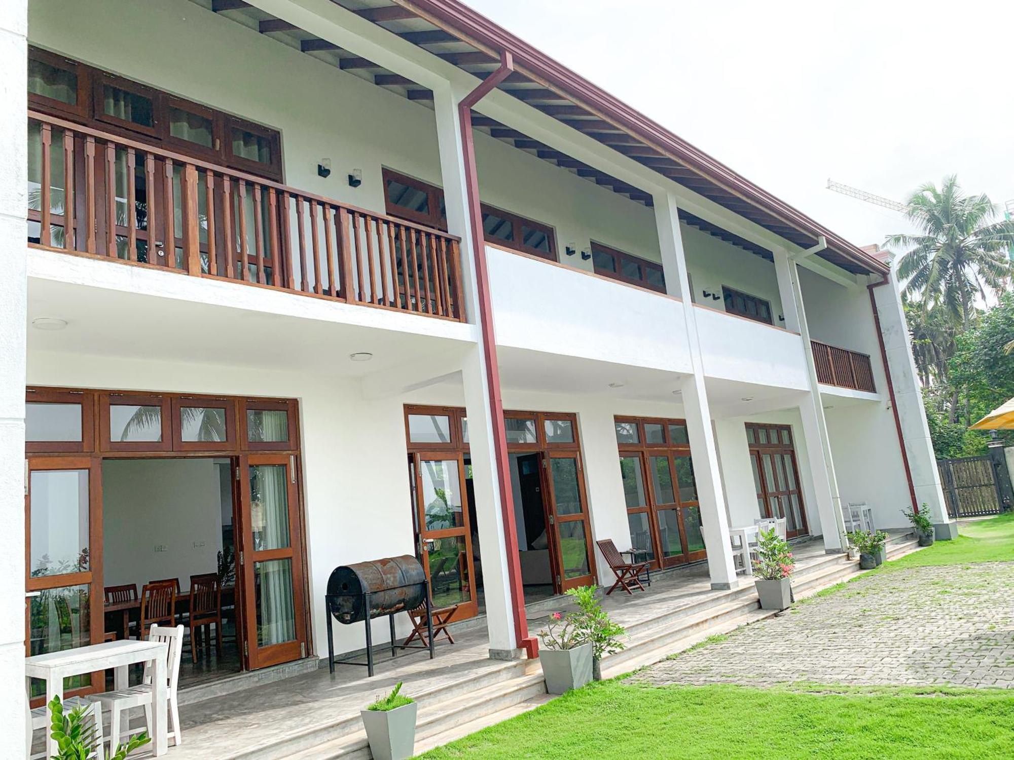 360 Surf Weligama Bay Hotell Exteriör bild